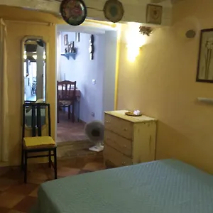 Centre With Patio Appartamento